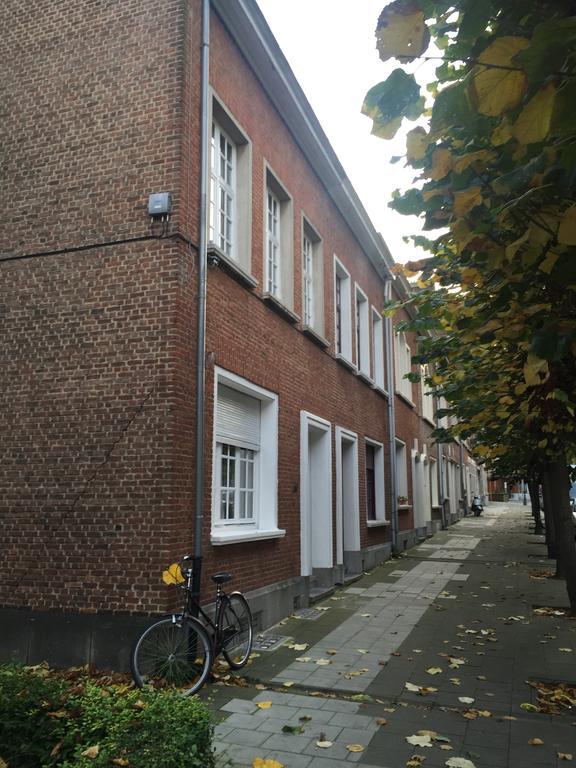 Guest House Dasos Kynthos Woluwe-Saint-Lambert Zewnętrze zdjęcie